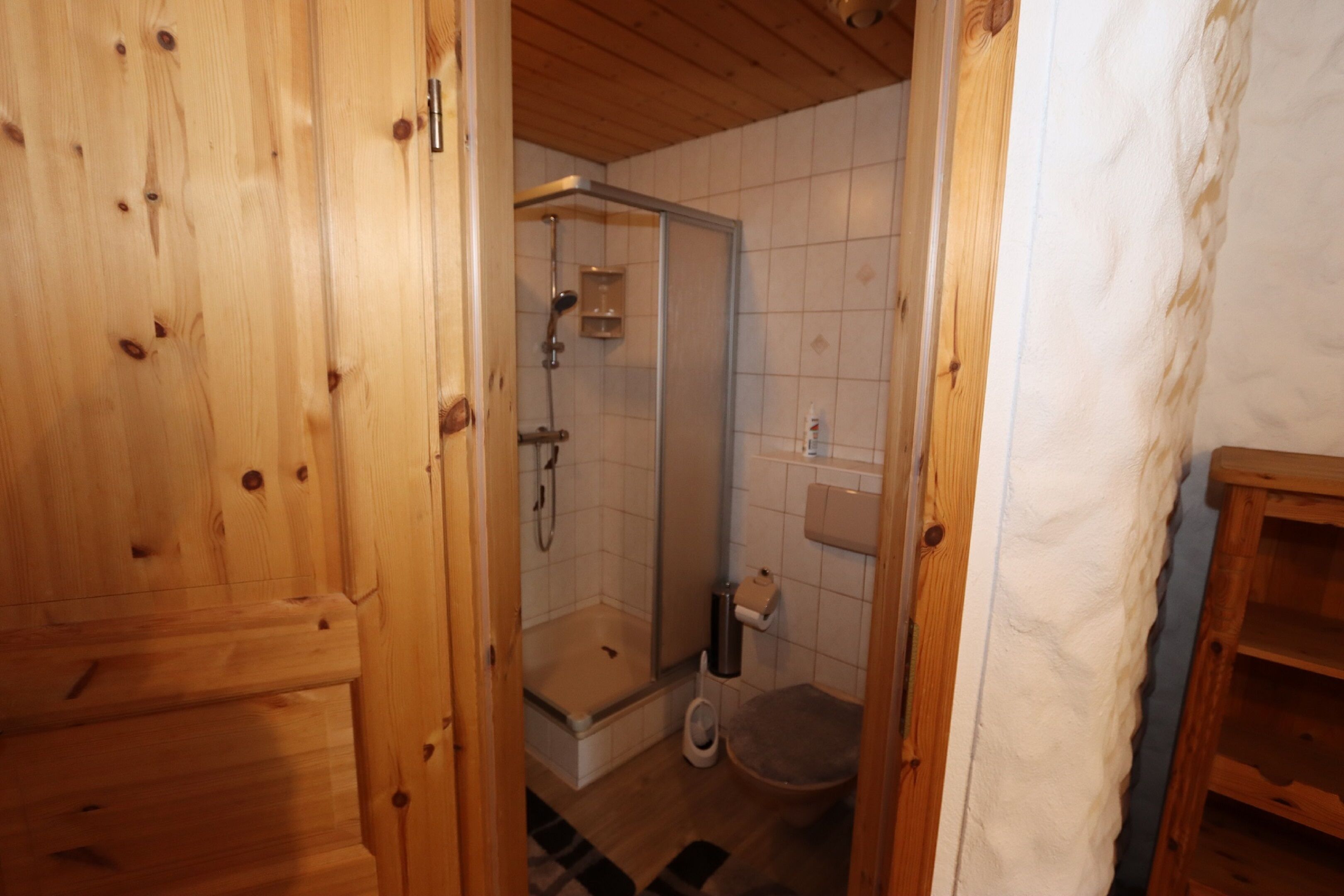 Double Room | Bathroom | Shower, towels