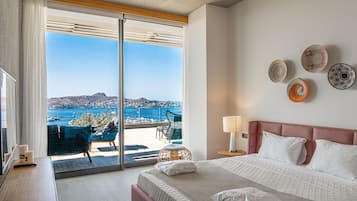 3+1 Villa Residence with Large Private Pool | Premium bedding, Select Comfort beds, in-room safe