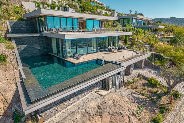 3+1 Villa Residence with Large Private Pool | Private pool