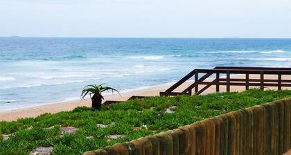 Ansteys Beach