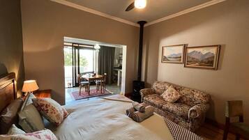 1 chambre, literie de qualité supérieure, ameublement personnalisé