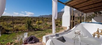 360on62 Mountain View Farm Cottages