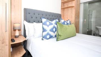 Standard Studio, 1 Bedroom | Dilengkapkan perabot secara berasingan, ruang kerja komputer riba