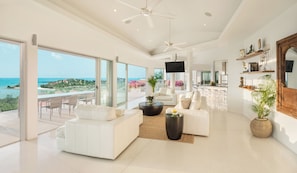 Villa, 6 Bedrooms | Room amenity