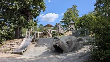 Utendørs lekeområde for barn