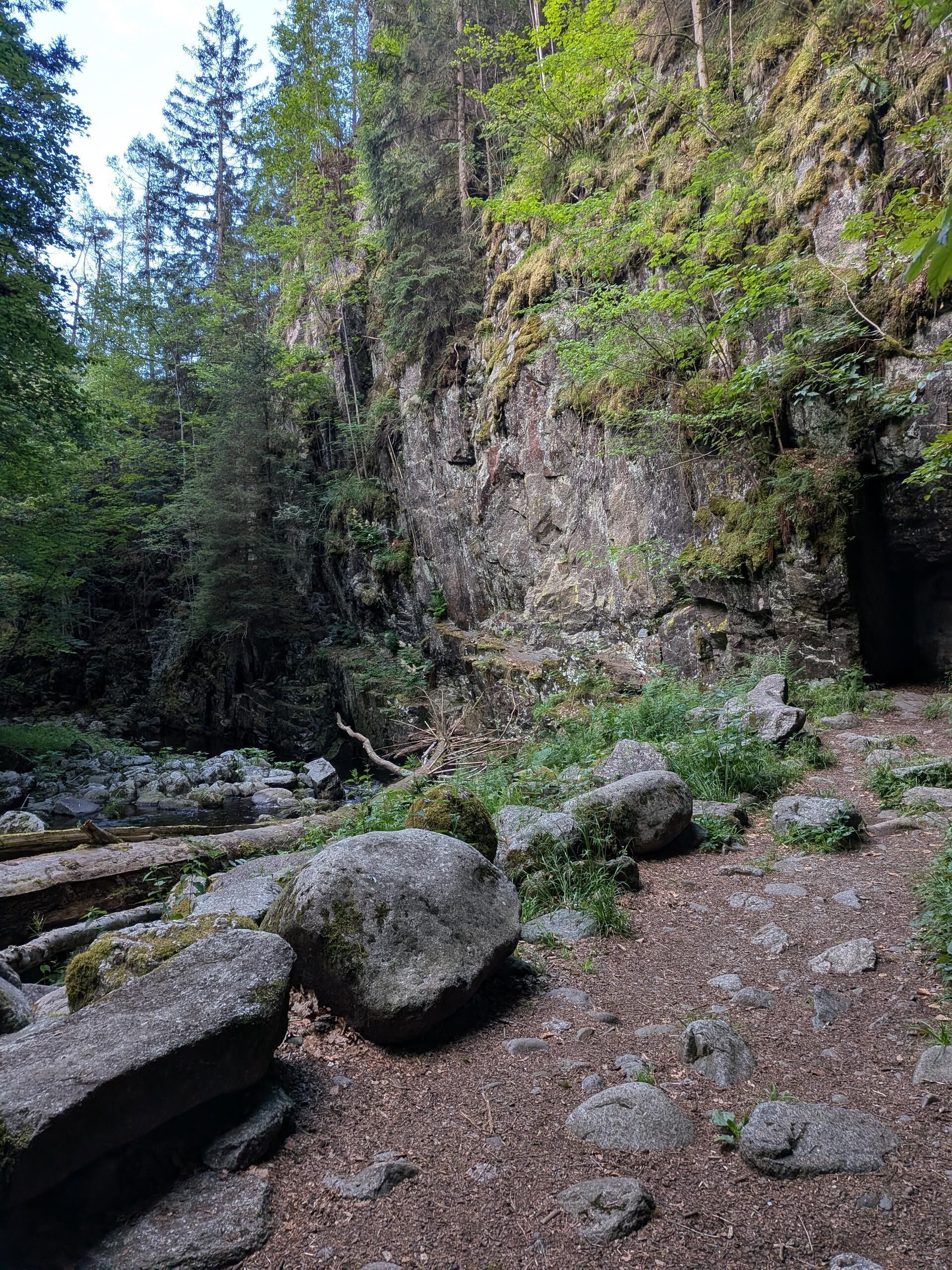 行山