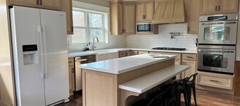 Heart of Houghton! Trails, Shopping & More!