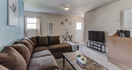 Cozy, Private 1-bedroom in Hayward