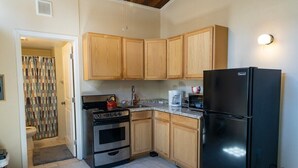 Apartment (Cozy Studio in Concord, near BART) | Private kitchen - Cozy Studio in Concord, Near Bart (Concord)