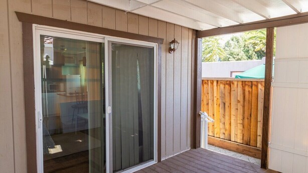 House (Bright Studio in Concord, near BART) | Balcony