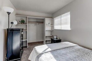 Apartment (Cozy 2Br/1Ba Near SJSU and Airport) | 2 bedrooms, desk, free WiFi