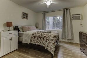 1 sovrum, skrivbord och gratis wi-fi