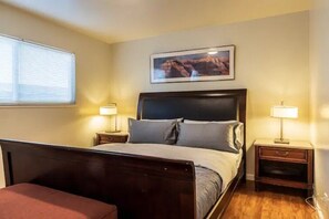 Apartment (Comfy 1-Bedroom in Santa Clara, near ) | 1 bedroom, desk, free WiFi