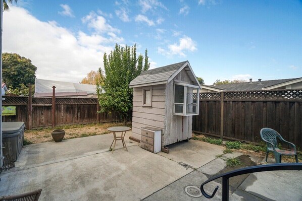 อพาร์ทเมนท์ (Sunny Studio Near Downtown San Jose) | ระเบียง