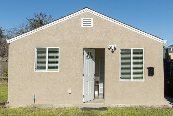 House (Cozy 1-Bedroom in Richmond) | Exterior