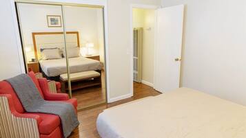 Apartment (1-Bedroom in Silicon Valley, near SJ ) | 1 bedroom, desk, free WiFi