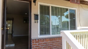 Balcony - Bright 3-bedroom in Hayward, Very Close to Bart (Hayward)