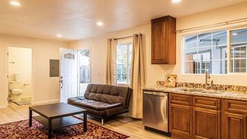 House (Spacious Four Bedroom In Concord) | 4 bedrooms, desk, free WiFi