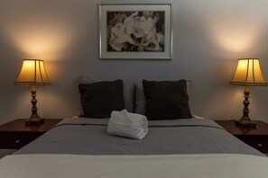 2 bedrooms, desk, free WiFi - Updated and Clean 2-bedroom in San Jose (San Jose)