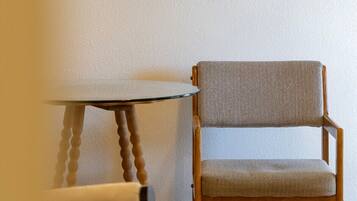 Apartemen | Ruang keluarga | TV