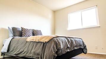 House (Snug Richmond Two Bed) | 2 bedrooms, desk, free WiFi