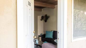 House (Snug Richmond Two Bed) | Exterior