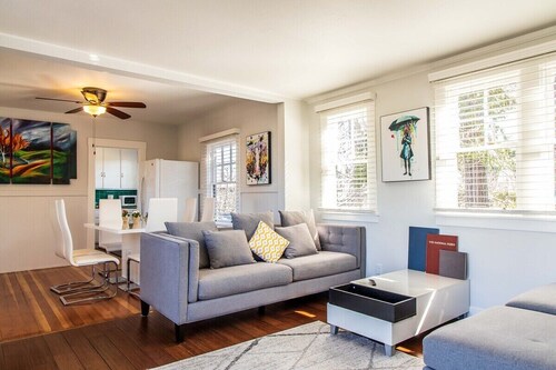 Stunning Alameda One Bedroom