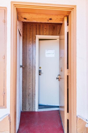 1 camera, una scrivania, Wi-Fi gratuito