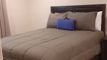 1 bedroom, desk, free WiFi