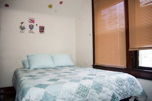 2 slaapkamers, een bureau, gratis kabelinternet