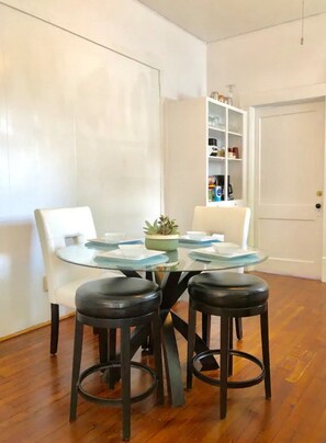 Apartment (Open floorplan 12 minutes Ft Benning*) | Private kitchen | Fridge, microwave, dishwasher, coffee/tea maker - Open Floorplan 12 Minutes Ft Benningwasher/dryer (Columbus)