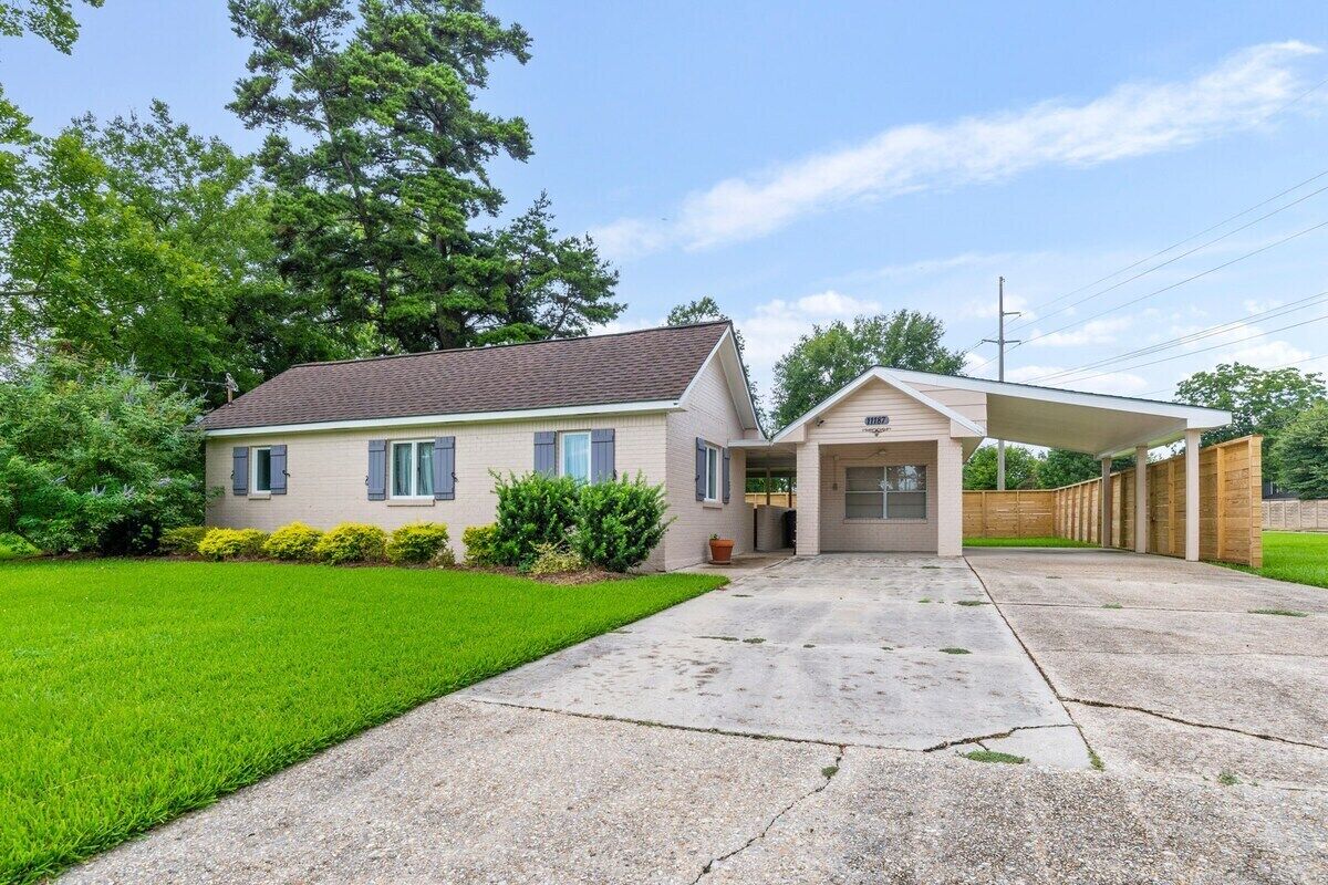 Nhà (Updated 1-bedroom house in Baton Roug) | Ngoại thất