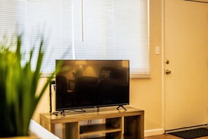 Apartment (Beautifully Designed Concord Apartmen) | 2 bedrooms, free WiFi