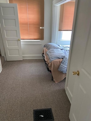 4 bedrooms, desk, WiFi - Spacious Four Bedroom Home in Indianapolis (Indianapolis)