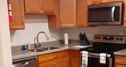 Updated and Modern 1-bedroom in Baton Rouge