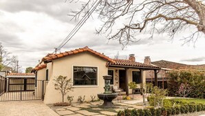 Casa (Stunning Rose Garden - San Jose Two B) | Exterior