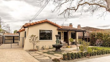 House (Stunning Rose Garden - San Jose Two B) | Bahagian luar