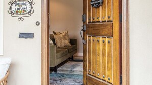 Casa (Stunning Rose Garden - San Jose Two B) | 2 dormitorios, escritorio, cunas y wifi gratis