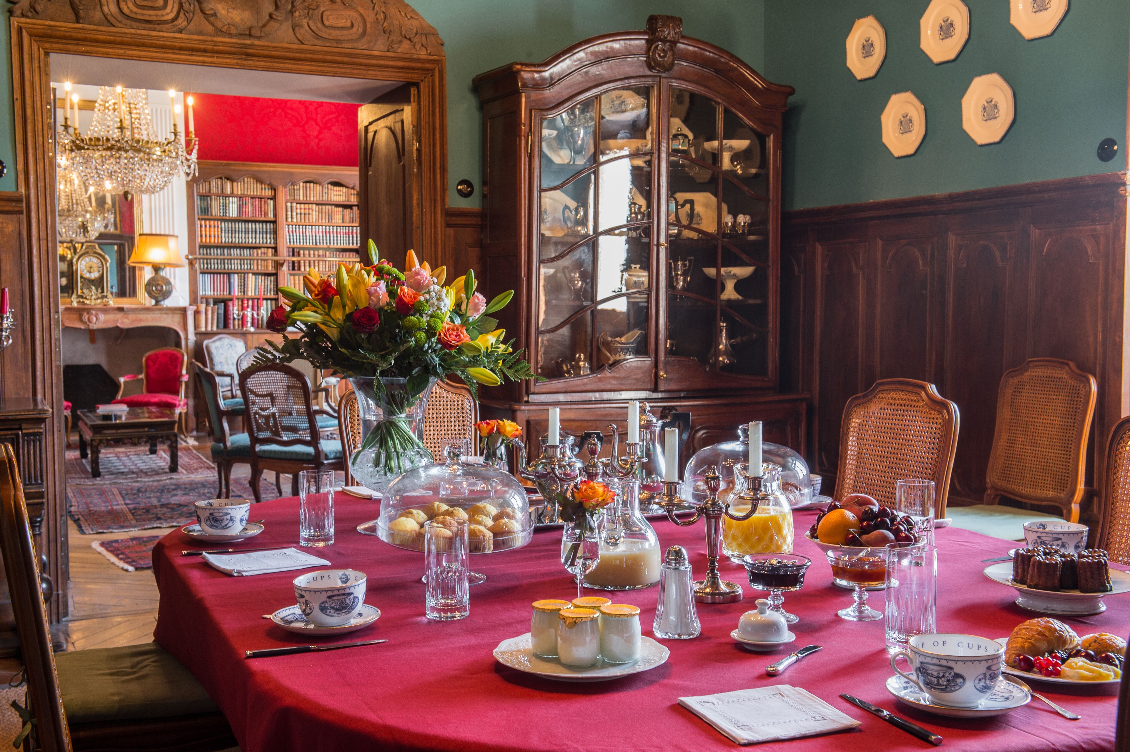 Ilmainen päivittäinen mannermainen aamiainen 