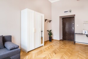 Apartment, 1 Bedroom | Iron/ironing board, free WiFi, bed sheets