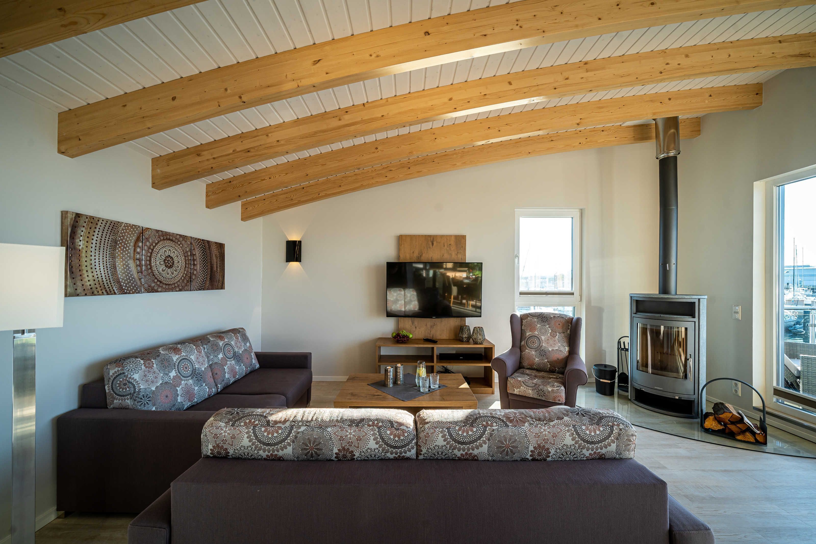 Télévision, cheminée