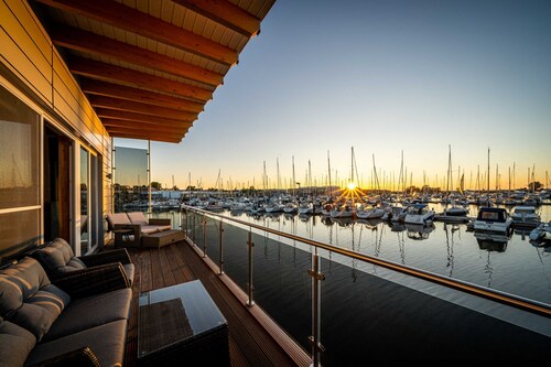 10. Floating-Houses (105 m²) Triton mit Sauna - Floating House Triton mit Kamin