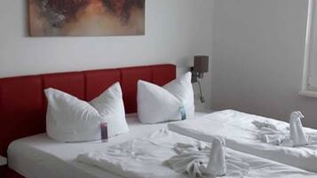 3 Schlafzimmer, Reisekinderbett, WLAN, Bettwäsche