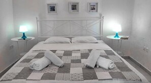 Nefeli Cave Apartment for 4 | 무료 WiFi, 침대 시트