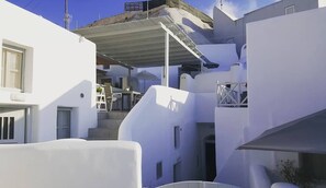 Exterior - Nefeli Traditional Cave Houses (Santorini)