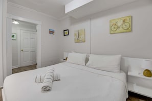 5 Schlafzimmer, Bügeleisen/Bügelbrett, WLAN, Bettwäsche