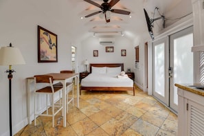 5 Schlafzimmer, Bügeleisen/Bügelbrett, WLAN, Bettwäsche