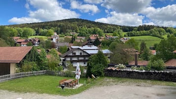 Doppelzimmer (im Nebengebäude) | Balcony view