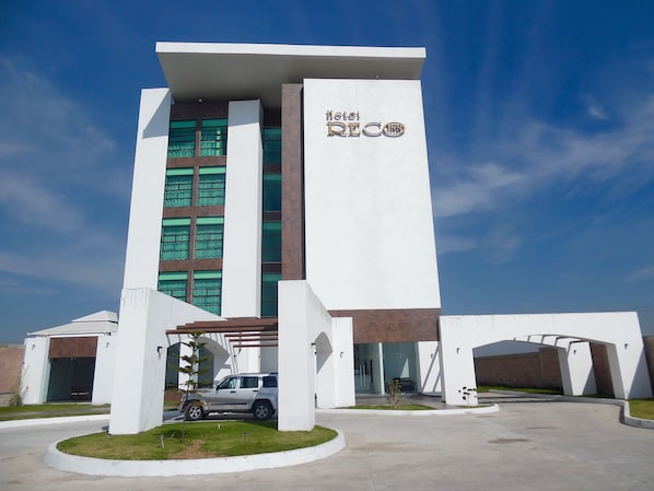 Front of property - Hotel Reco Inn (Tula de Allende)