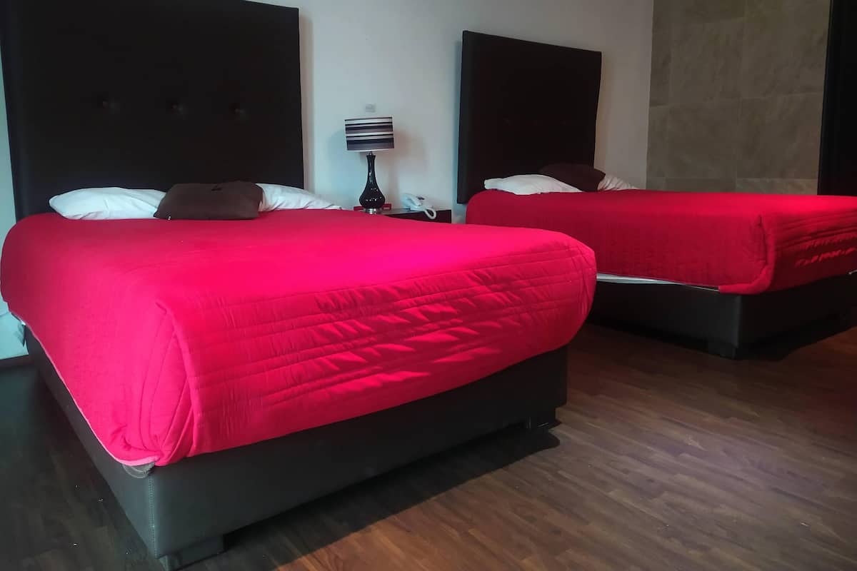 Double Room | In-room safe, individually decorated, individually furnished, free WiFi